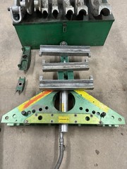 Greenlee 883 Hydraulic Pipe Bender w/ Dies, Shoes, 1-2.5in Pipe Sizes