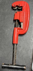 REED 2-1 Screw Feed Pipe Cutter MPN 2-1, 1/8 in to 2 in Pipe Capacity
