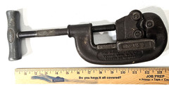 RIGID Heavy Duty No. 1-2 Pipe Cutter Hand Tool 1/8 in To 2&rdquo;