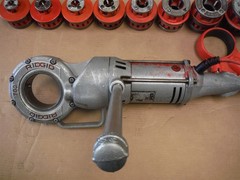 Ridgid 700 Pipe Threader With 9 Dies 1/8&Prime;-2&Prime; Pipe Cutter+12R Ratchet Head *FC10