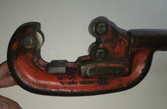 RIDGID Model 2-A Adjustable Heavy-Duty Pipe Cutter 1/8 in. to 2 in. Capacity