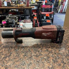 MILWAUKEE 2922-20 M18 FORCE LOGIC PROPRESS TOOL WITH BATTERY P22