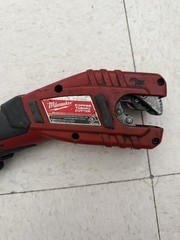 Milwaukee 2471-20 M12 Copper Tubing Cutter with 12V Charger and 2.0 AH Battery