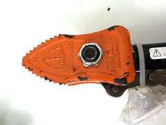 Petol-Titan C12-P Single Jaw Chain Tongs L(22.94&Prime;) D(.75&Prime;) G(2.25&Prime;) Max 3.5&Prime;