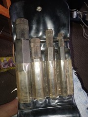 Roddick 100-60 1/4 in NPT Right-Hand Pipe Tap Set of 4 w/ Holder Pouch