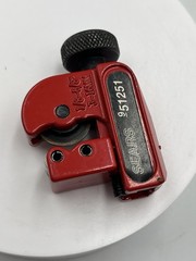 VINTAGE Sears USA Mini Tubing Cutter 951251 1/8-5/8 IN GOOD SHAPE FOR AGE SEE