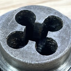 GTD Little Giant 3/8&rdquo; NC 16 2-3/4&rdquo; Size Adjustable Threading Die Insert Collet