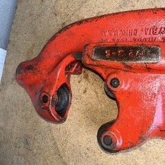 Used: Ridgid No. 3-S Pipe Cutter 1&Prime; to 3&Prime; Capacity Heavy Duty w/Handle USA