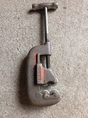 Vintage Reed MFG Co No. 2-4 Pipe Cutter Cuts 1/2-2&Prime; Works Fine 16&Prime;compressed