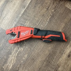 Milwaukee 2471-20 M12 Cordless Copper Tubing Cutter &ndash; Battery & Charger & Case