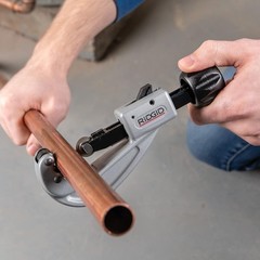 151 1/4&Prime; to 1-5/8&Prime; Quick Acting Tubing Cutter, Small