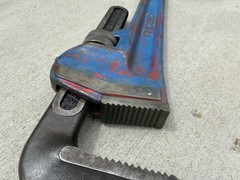 RIDGID Heavy Duty Straight Pipe Wrench 48 in Steel, 6 in Pipe Capacity