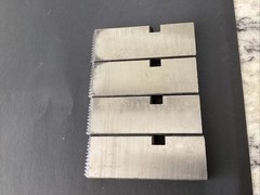 NEW NOS RIDGID 47750 Alloy Steel Universal Die Set 1&Prime; &ndash; 2&Prime; NPT Right Hand