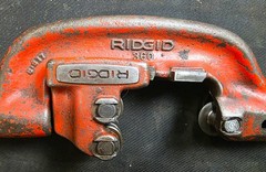 RIDGID 360 1/8 to 2-Inch Full Floating Self Centering Pipe Cutter USA