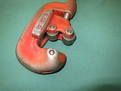 RIDGID No. 1-2 Heavy Duty Pipe Cutter Tool 1/8 To 1 1/4 Trademark Ridge Tool Co