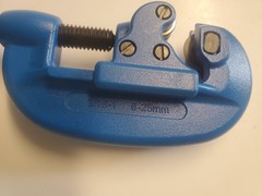 SWAGELOK MS-TC-308 TUBE CUTTER 3/16&Prime;-1&Prime; / 4-25MM