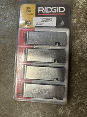 RIDGID 47765 Universal Die Heads &ndash; Silver
