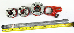Rigid Ratcheting Pipe Threader 00-R 18&Prime; Handle 3 dies 1/2&Prime; 3/4&Prime; 1&Prime; Used