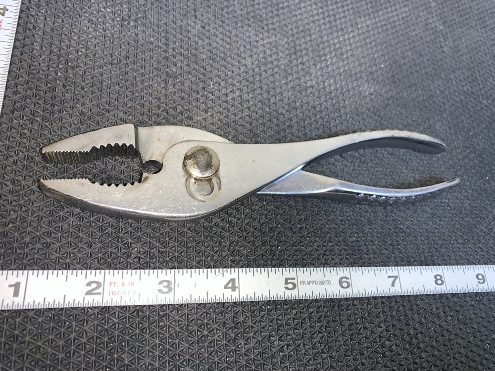 Snap On #47 Vacuum Grip Pliers Chrome small engraving
