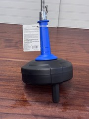 KOBALT 1/4&Prime; x 15 ft Drum Auger for 1-1/4&Prime; &ndash; 2&Prime; drains