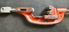 RIDGID 360 1/8 to 2-Inch Full Floating Self Centering Pipe Cutter USA
