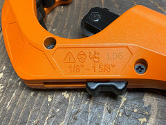 Klein 1-5/8&Prime; Quick Adjust Tubing Cutter | 50061 | 1/8&Prime; to 1-5/8&Prime; CuttingCapacity