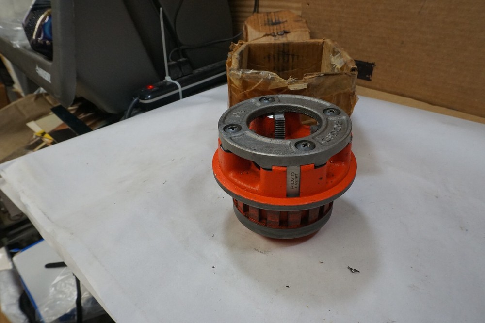 Ridgid 37410 12R NPT 1-1/2&Prime; NPT 11-1/2 Tpi Pipe Threading Die Head