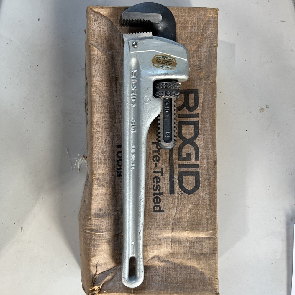 New Old Stock RIDGID Aluminum Straight 14&Prime; Pipe Wrench, 814, Heavy Duty USA Made