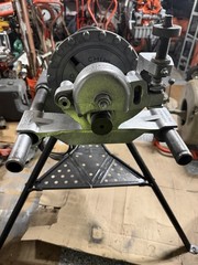 VICTAULIC MODEL 226M ROLL GROOVER 4 2&Prime; &ndash; 6&Prime; METAL PIPE 4 RIDGID 300 ROLL GROOVER