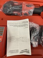 Milwaukee M18 18V Cordless Short Throw Press Tool Kit PEX Crimp Jaws 2674-22C
