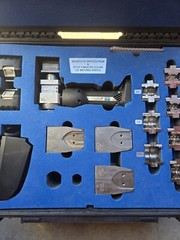 Klauke Reflok TuffLok MAPAX4L Battery Operated Axial Press Tool w/Jaws & Case