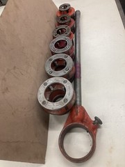 Ridgid 12-R Pipe Threader Set 1/2 to 2&Prime; NPT Ratchet and Handle No Chipped Teeth