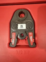 Open Box Milwaukee 49-16-2696 Black Iron Durable Press Jaw 1/2&Prime; &ndash; 1&Prime; Kit *read*