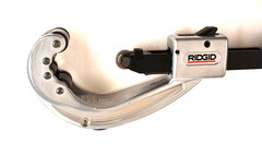 Ridgid 31642 Model 152 Quick-Acting Tubing Cutter (1/4&Prime; &ndash; 2-5/8&Prime;)