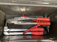 REHAU EVERLOC DELUXE PEX TOOL KIT, 1/2 TO 1 1/4 IN.