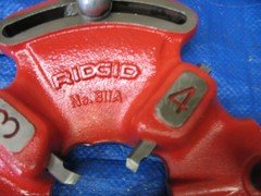 RIDGID 811A DIE HEAD VERY GOOD 1&Prime; &ndash; 2&Prime; NPT DIES Refurbished Thru Head Oiling #3