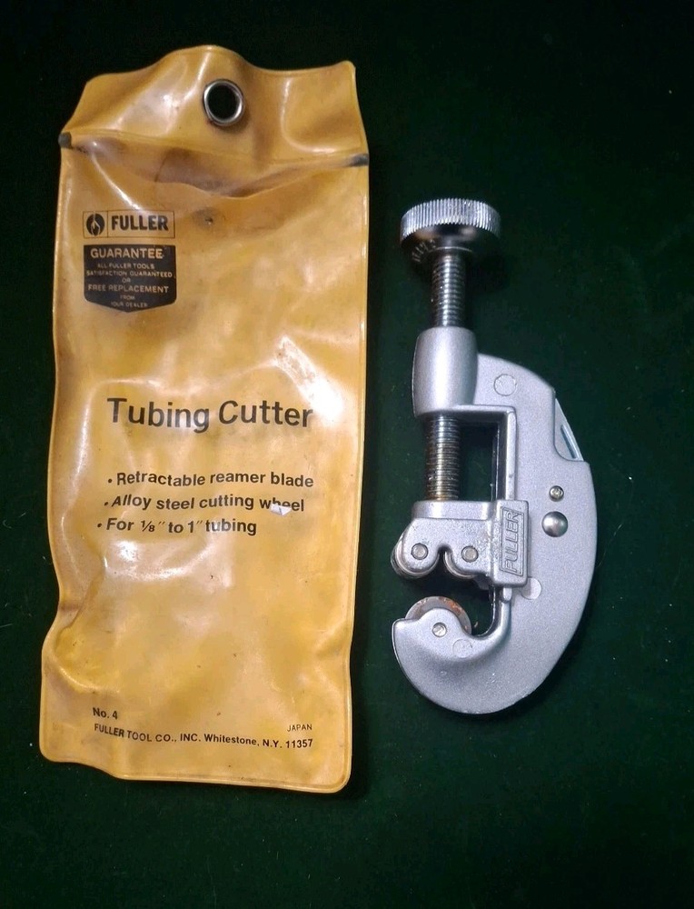 Fuller Tubing Cutter No. 4. &ndash; For 1/8&Prime;-1&Prime; Pipe &ndash; With Reamer And Pouch &ndash; Japan