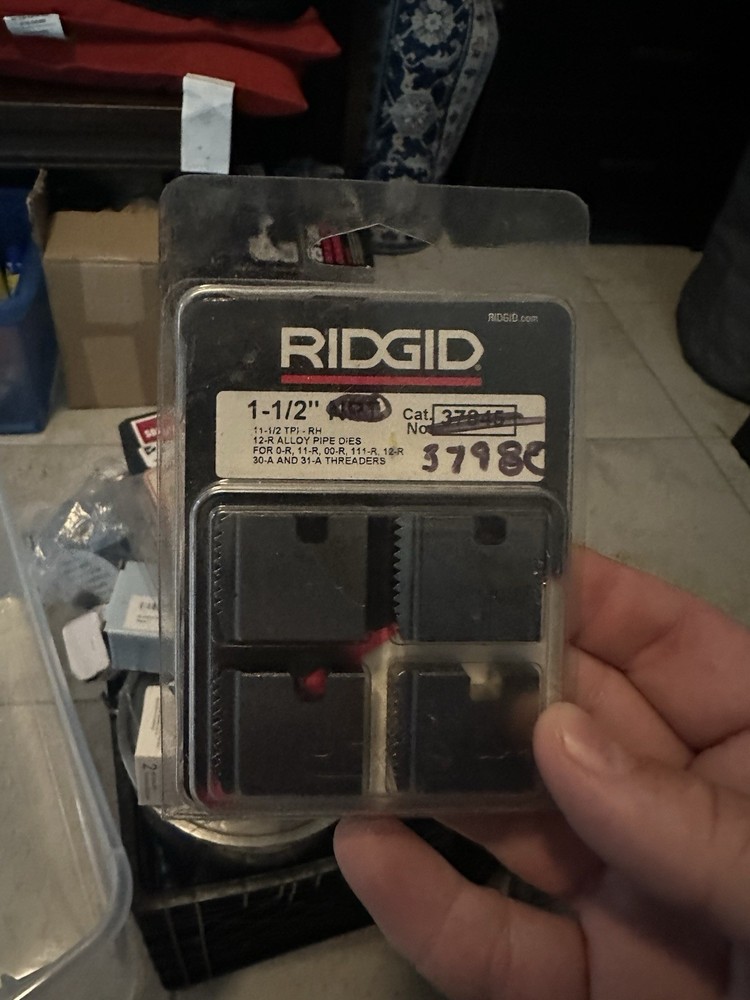 RIDGID 47750 1&Prime;-1/2&rdquo; Threading Machine Dies