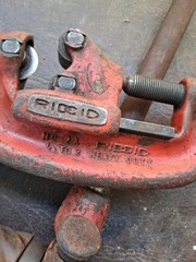 Ridgid 12-R W/1/2&Prime;, 3/4&Prime; Dies & Spiral Reamer+ Number 2A 1/8&Prime; To 2&Prime; Pipe Cutter