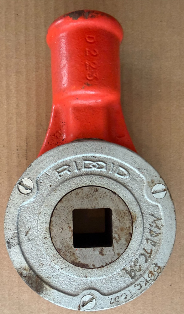 RIDGID D223 Pipe Threader Ratchet 1&Prime; Square Drive For 141 & 161 Die Heads