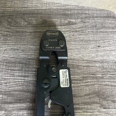 SharkBite Plumbing PEX Clamp Tool 3/8&Prime; to 1&Prime; 865895, USA