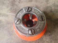 Ridgid 37210 111-R 3/8&Prime; NPT RH Alloy Steel Manual Pipe Threader Die Head (BN42)