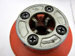 Ridgid Tools No. 12R Manual Ratcheting Pipe Threader & 4 Die Heads Made in USA