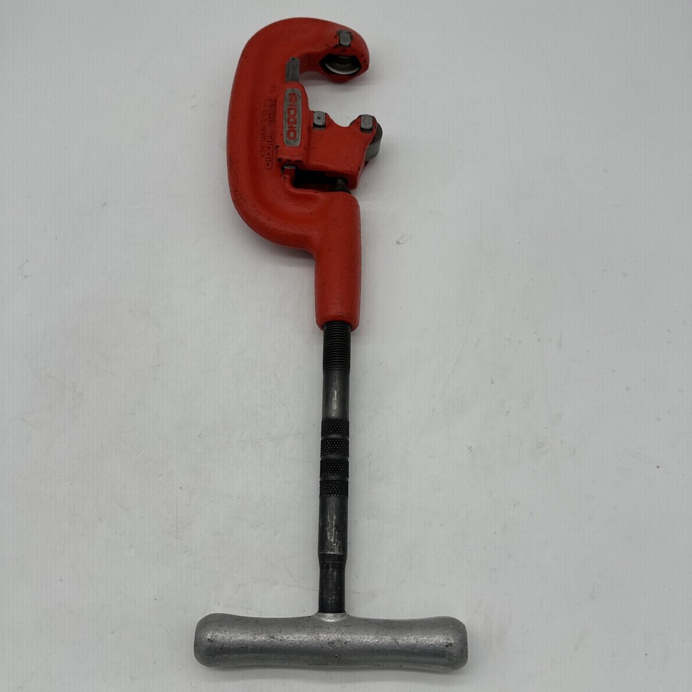 RIDGID Adjustable Heavy Duty Model 2A/202 Pipe Cutter 1/8 in. to 2 in. 2-A