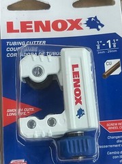 LENOX Tubing Cutter 1/8&Prime; &ndash; 1 1/8&Prime; Screw Release #1924665 New Factory Packaged