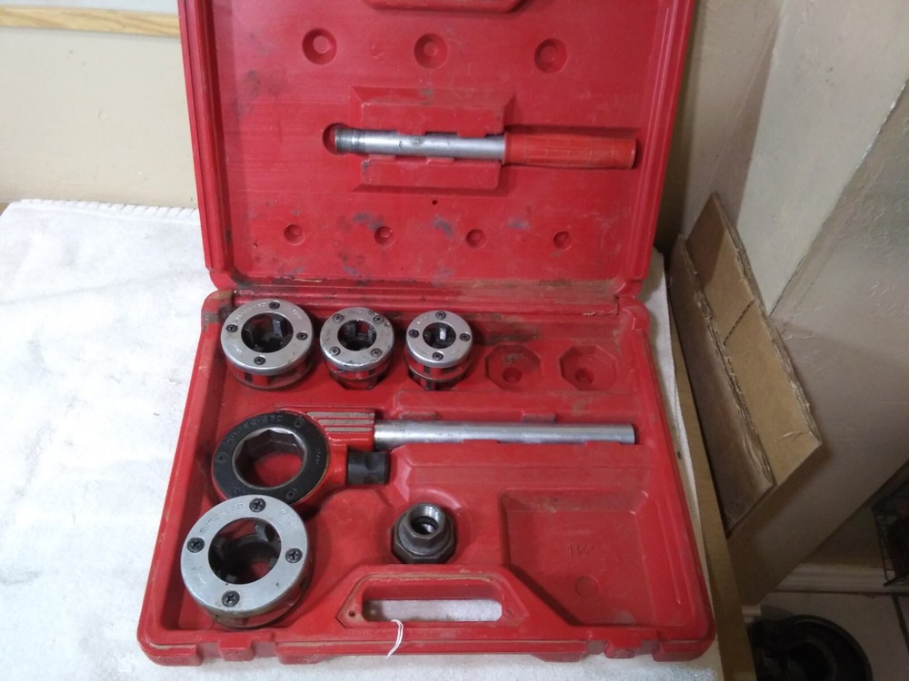 Super Ego 600 Pipe Threader Set 1/2&Prime; to 1 1/4&Prime;