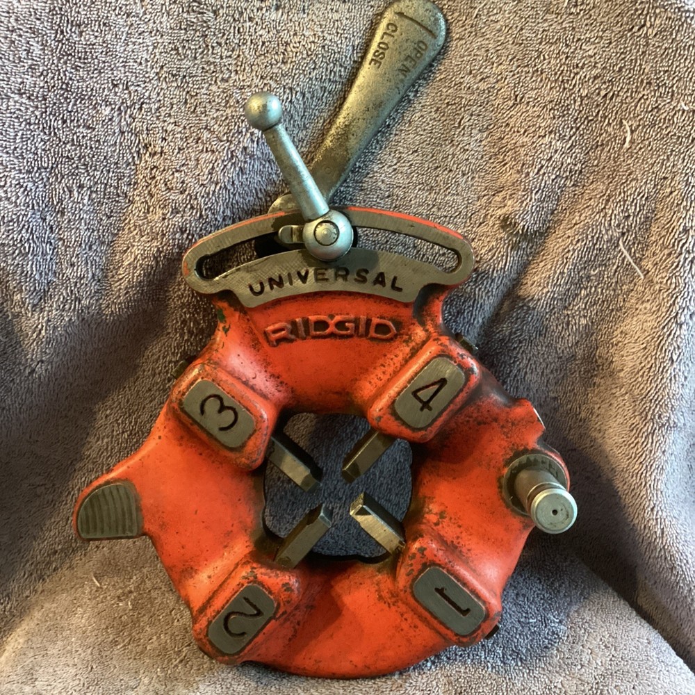 RIDGID&hellip;E-660&hellip;UNIVERSAL DIE HEAD&hellip;w/ 5/8&rdquo;-11 UNC Dies&hellip;.GOOD SHAPE