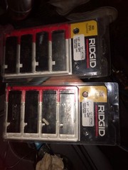 RIDGID 47765 Universal Die Heads &ndash; Silver