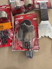 TOOL LOT Husky 1000 002 732, 1004 870 558, 1004 870 668, 1000 002 733, 1004 870