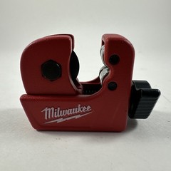 Milwaukee 1/2&Prime; Mini Copper Tubing Cutter 48-22-4250 &ndash; Open box